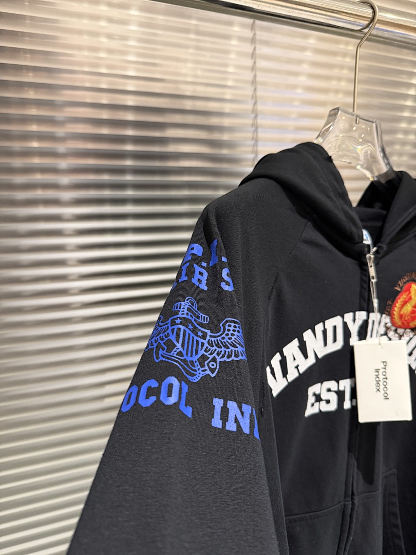 ファッションブランド 25FW コラボ ジップアップパーカー - Streetwear Brand Slogans のレビューと価格